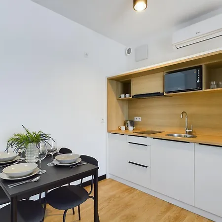 Rodzinne Studio Praga-poludnie Blisko Parku I Jeziora By Renters