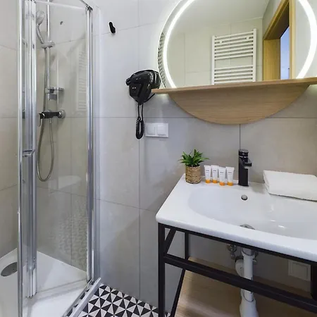 Rodzinne Studio Praga-poludnie Blisko Parku I Jeziora By Renters Apartment